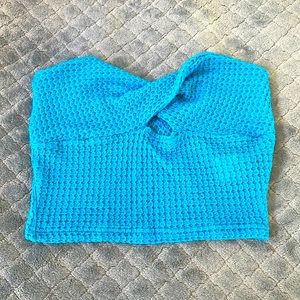 Cute twist tube top!